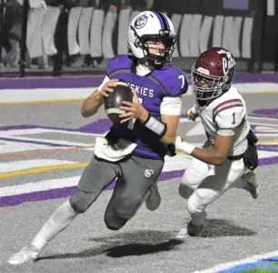 H.S. Football: Mechanicsburg defense limits Huskies to 15 yards in 26-7 victory